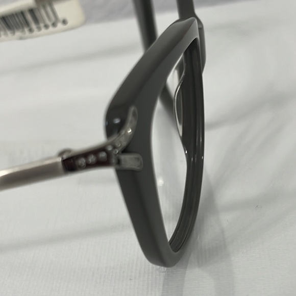 New authentic Vera Wang signature eyeglasses frames display - Picture 8 of 8